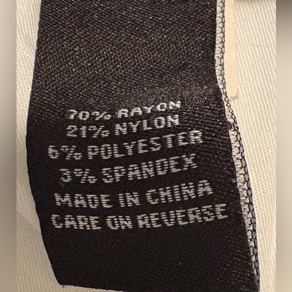 Violets & Roses Ruthy Zipper Detailed Print Bootcut Pant - Picture 5 of 6